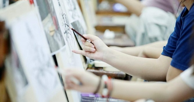 广州画室暑假班来啦！美术生有必要参加暑假班美术集训吗？